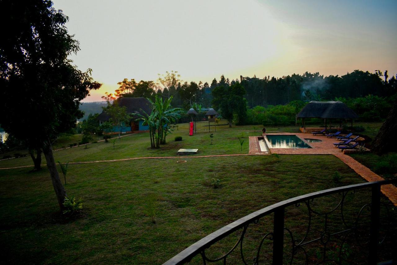 Buyala Bliss On The Nile Villa จินจา ภายนอก รูปภาพ